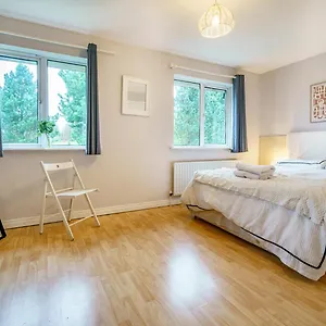 House Close To Centre And Airport Holiday home Belfast
